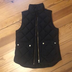 J Crew puffer vest. Black. Extra small.